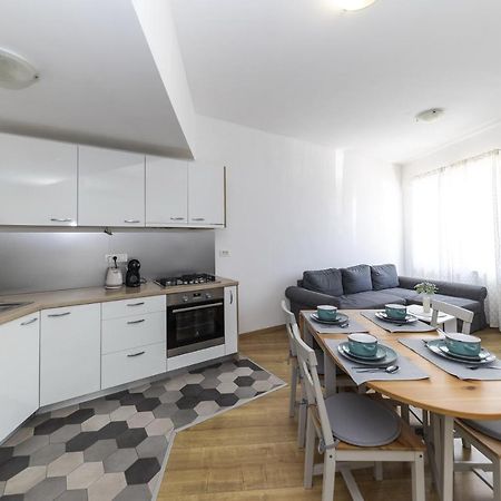 Apartments 23 And 25 With Free Private Parking Zadar Bagian luar foto