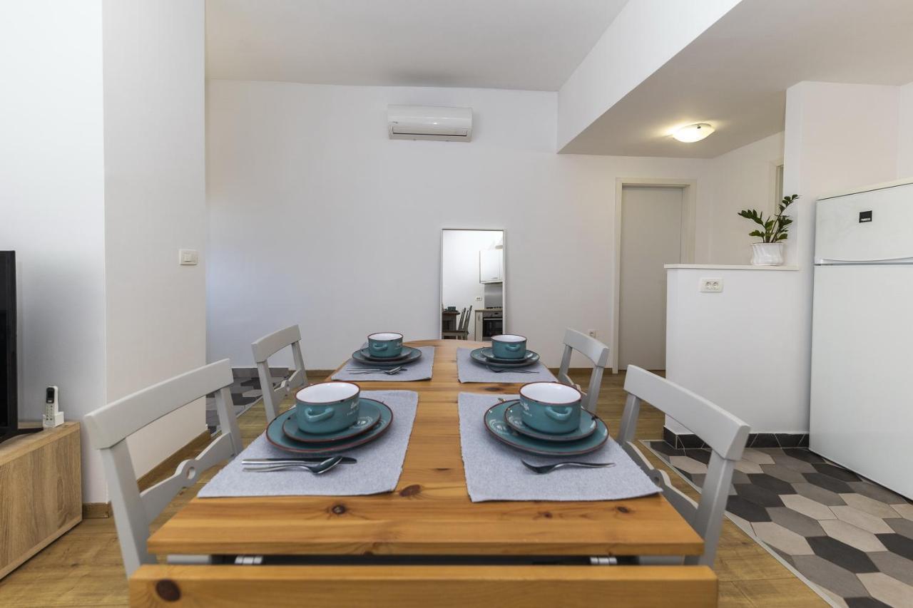 Apartments 23 And 25 With Free Private Parking Zadar Bagian luar foto