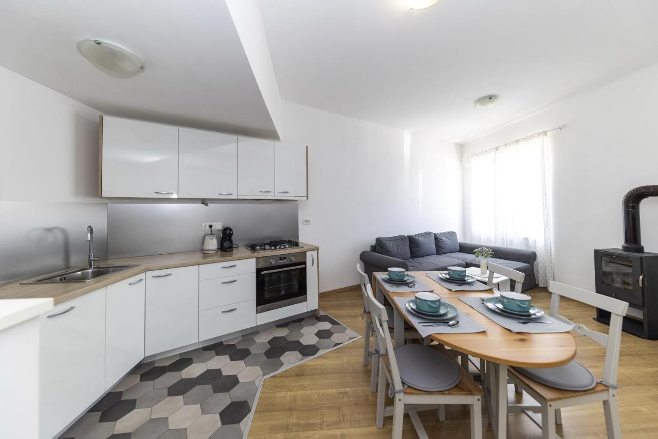 Apartments 23 And 25 With Free Private Parking Zadar Bagian luar foto