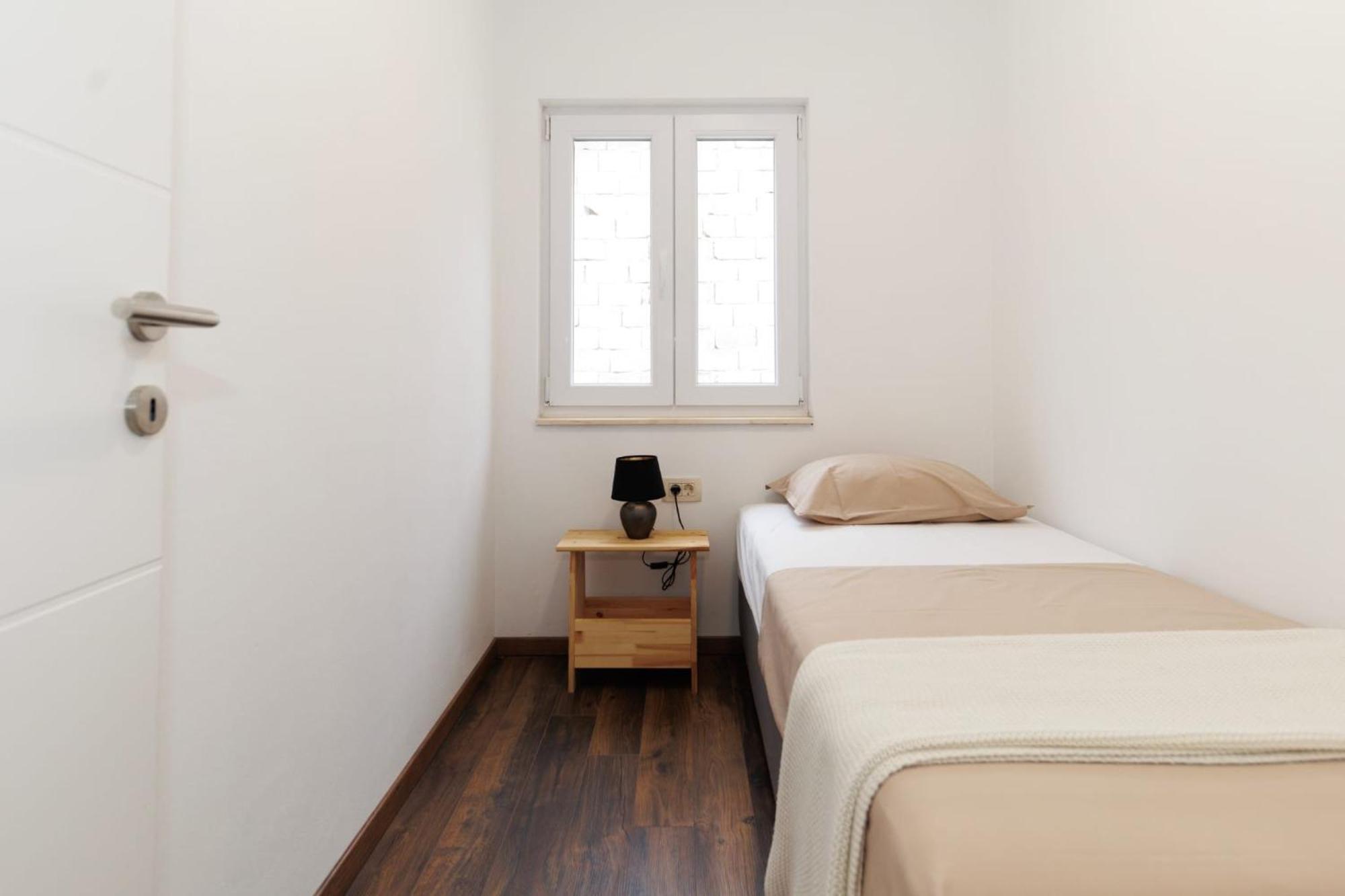 Apartments 23 And 25 With Free Private Parking Zadar Bagian luar foto