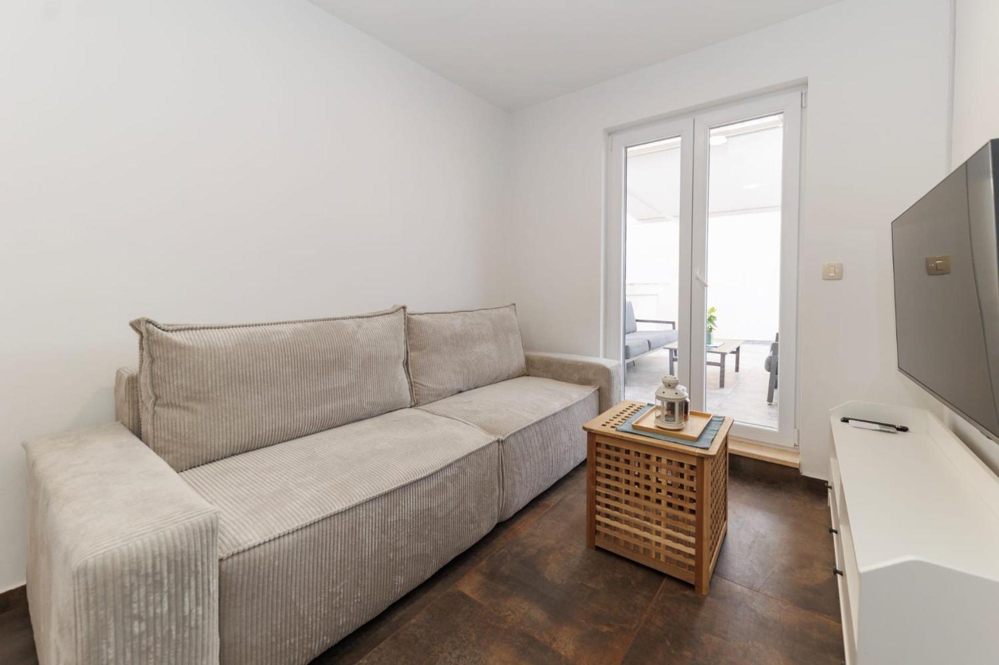 Apartments 23 And 25 With Free Private Parking Zadar Bagian luar foto