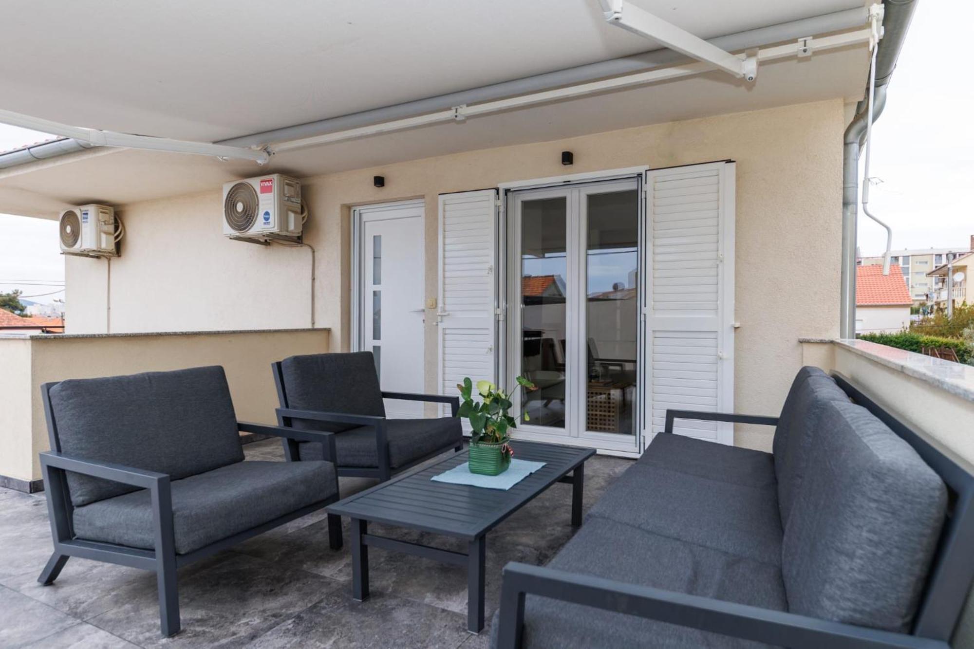 Apartments 23 And 25 With Free Private Parking Zadar Bagian luar foto